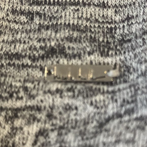 Nicole Miller Gray & Black Cowl Neck Sweater w/ Front Side Pockets - Picture 9 of 9